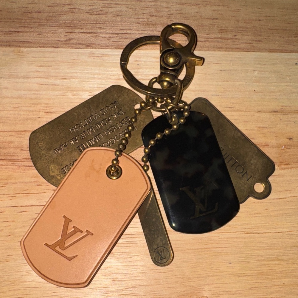 Louis Vuitton monogramouflage keychain purse bag charm key